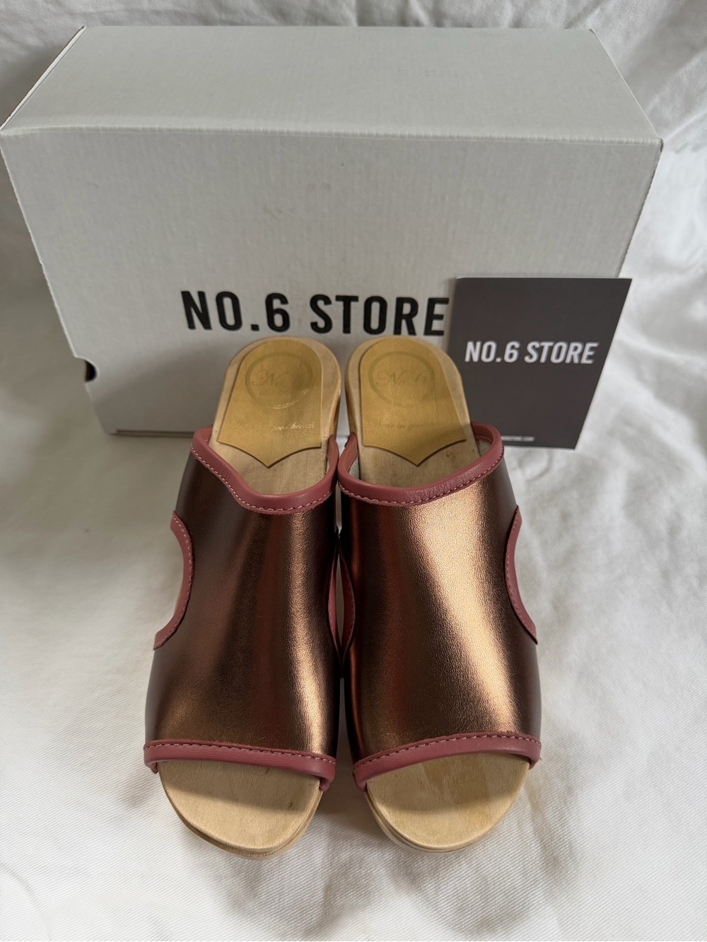 No. 6 Womens Metallic Bronze rose-Trim Clogs